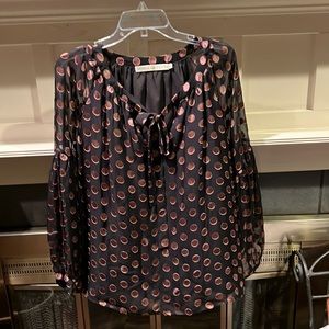 Marie Oliver top in excellent condition.  Only worn twice. Beautiful sleeves.